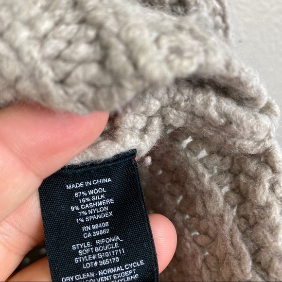 Theory Small Rifonia Beige Turtleneck Sweater - Picture 8 of 10